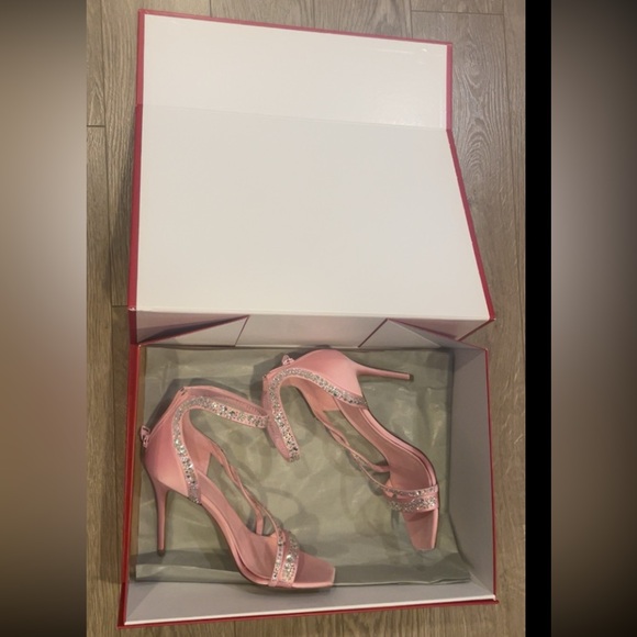 Alexander McQueen Crystal-Embellished Satin High-Heel Sandals - Picture 10 of 11